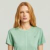 Overgeverfd T-shirt met voornaad Overgeverfd T-shirt met voornaad