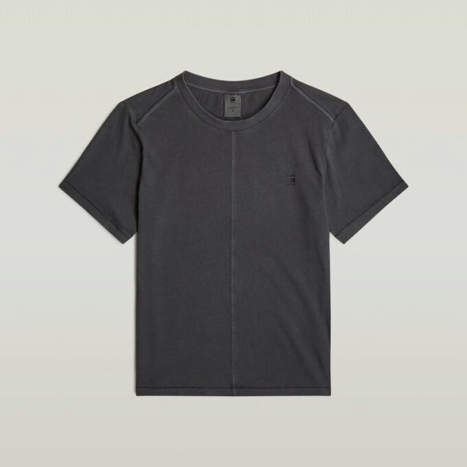 Overgeverfde top met voornaad Overgeverfde top met voornaad