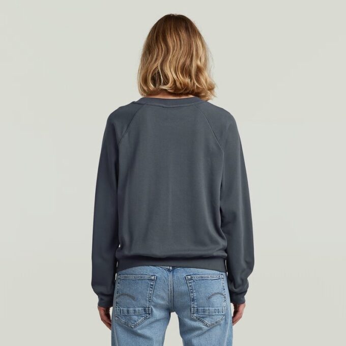 Raglan T-shirt