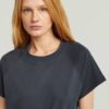 Raglan T-shirt