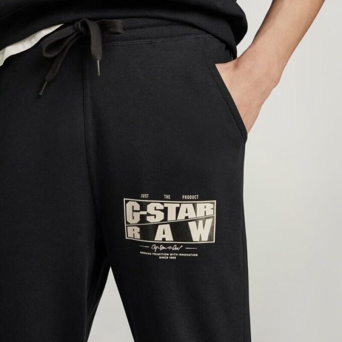 Schuin logo joggingbroek Schuin logo joggingbroek