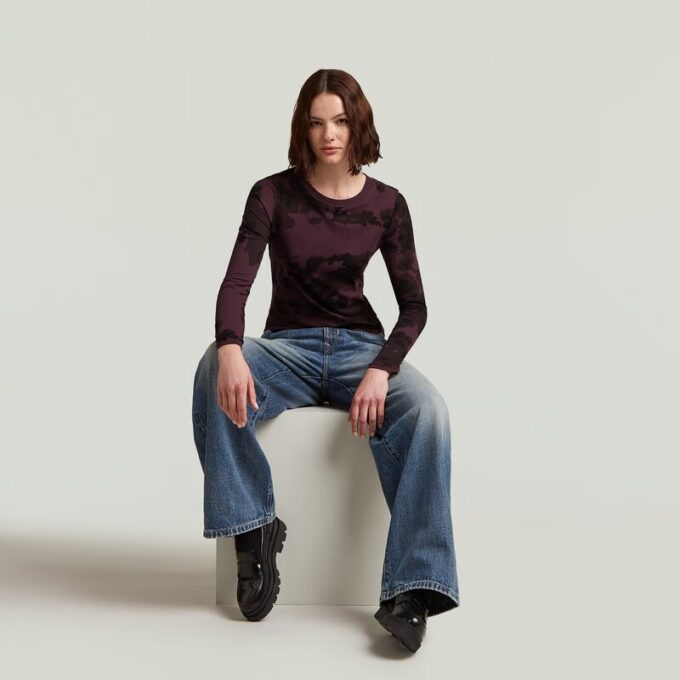Slim-fit T-shirt met allover print Slim-fit T-shirt met allover print