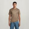 Slim T-shirt met borstafbeelding Slim T-shirt met borstafbeelding