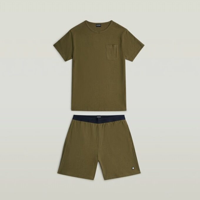 T-shirt en korte pyjamaset T-shirt en korte pyjamaset
