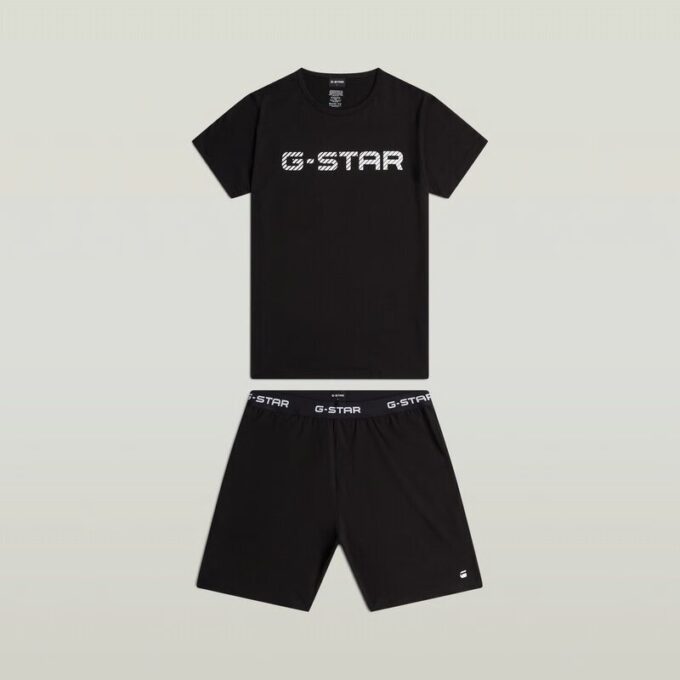 T-shirt en korte pyjamaset T-shirt en korte pyjamaset