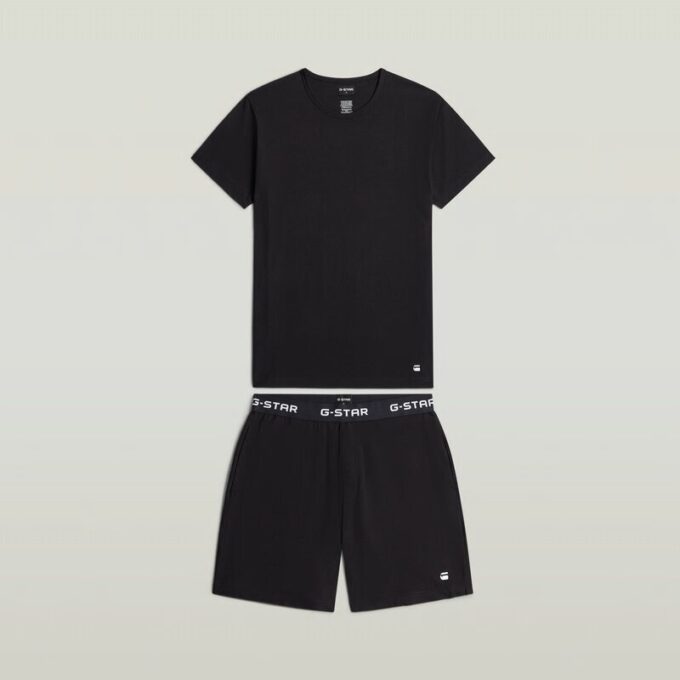 T-shirt en korte pyjamaset T-shirt en korte pyjamaset