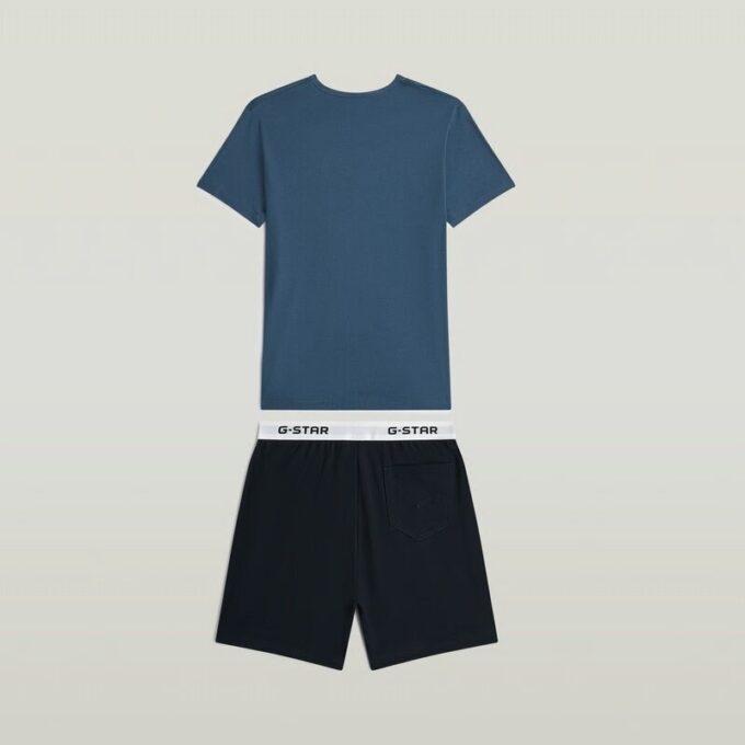T-shirt en korte pyjamaset T-shirt en korte pyjamaset