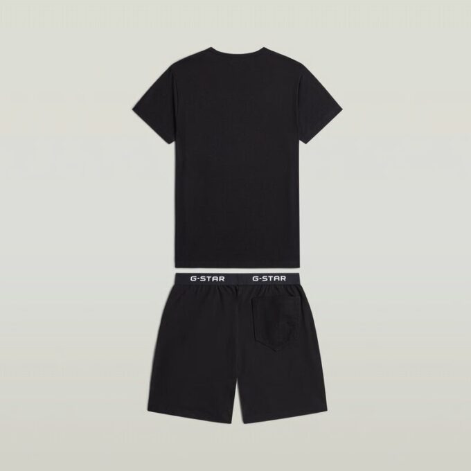 T-shirt en korte pyjamaset T-shirt en korte pyjamaset