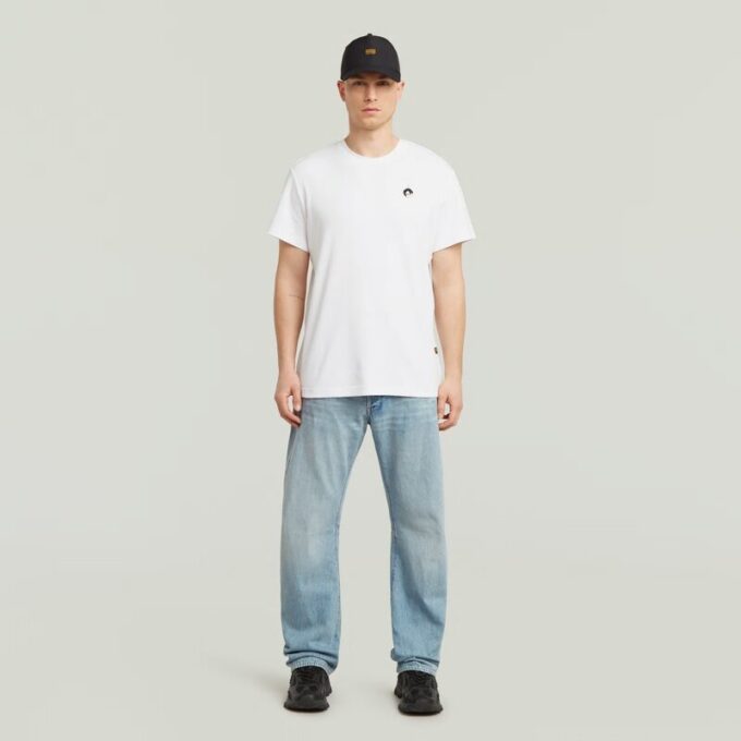 T-shirt met grafische print en sierranden aan de achterkant T-shirt met grafische print en sierranden aan de achterkant