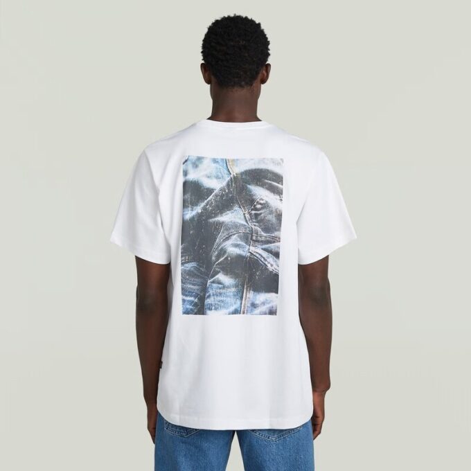 T-shirt met losse fotoprint op de rug T-shirt met losse fotoprint op de rug
