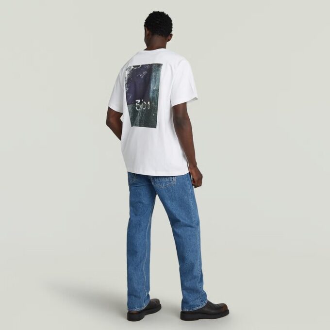 T-shirt met losse fotoprint op de rug T-shirt met losse fotoprint op de rug
