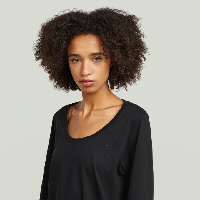 T-shirt met ronde hals en lange mouwen T-shirt met ronde hals en lange mouwen