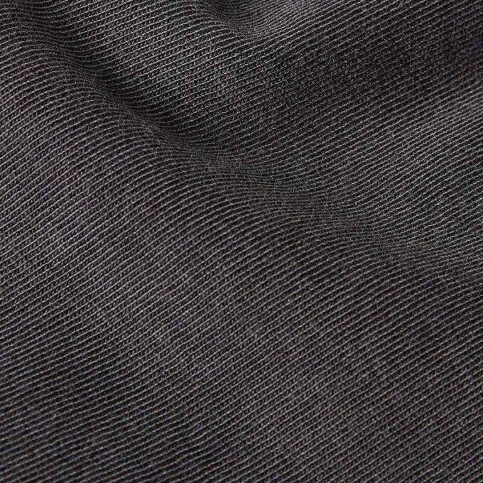 T-shirt met tekst op de achterkant en overdyed wimpers T-shirt met tekst op de achterkant en overdyed wimpers