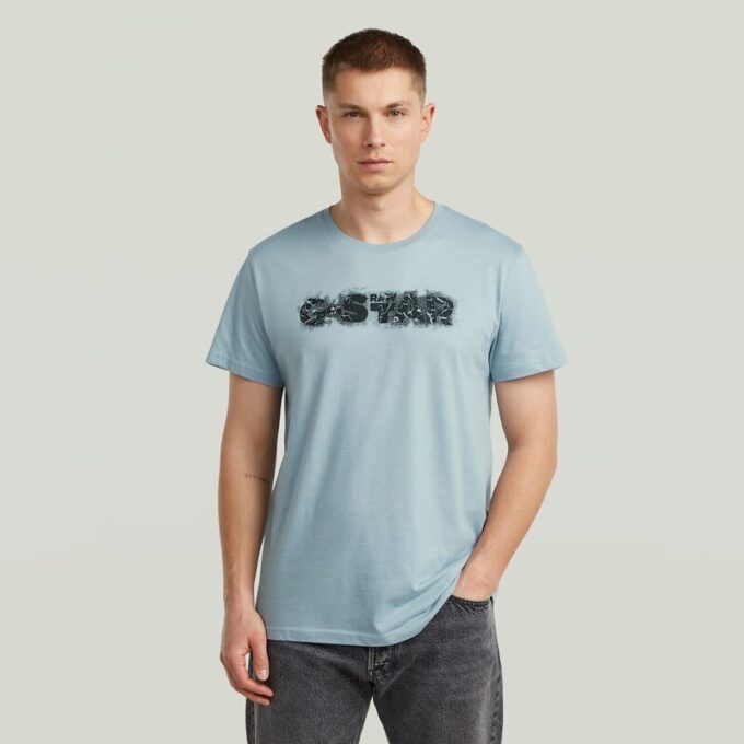 T-shirt met verweerd logo T-shirt met verweerd logo