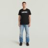 T-shirt met verweerd logo T-shirt met verweerd logo