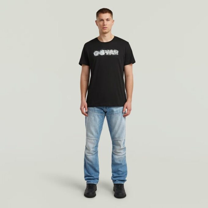T-shirt met verweerd logo T-shirt met verweerd logo