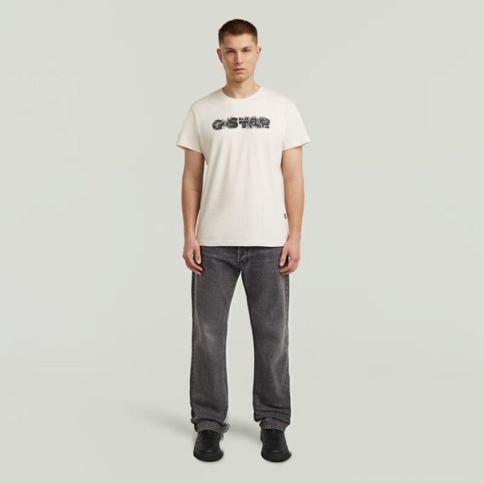 T-shirt met verweerd logo T-shirt met verweerd logo