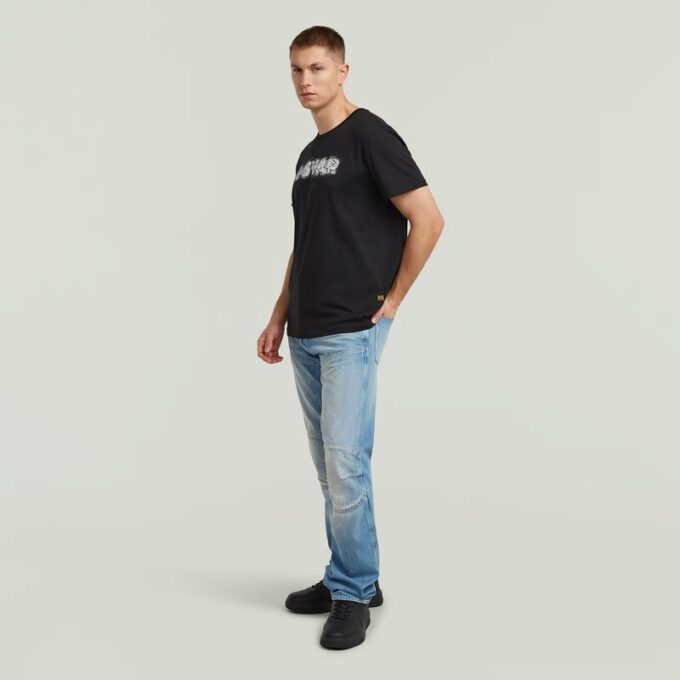 T-shirt met verweerd logo T-shirt met verweerd logo