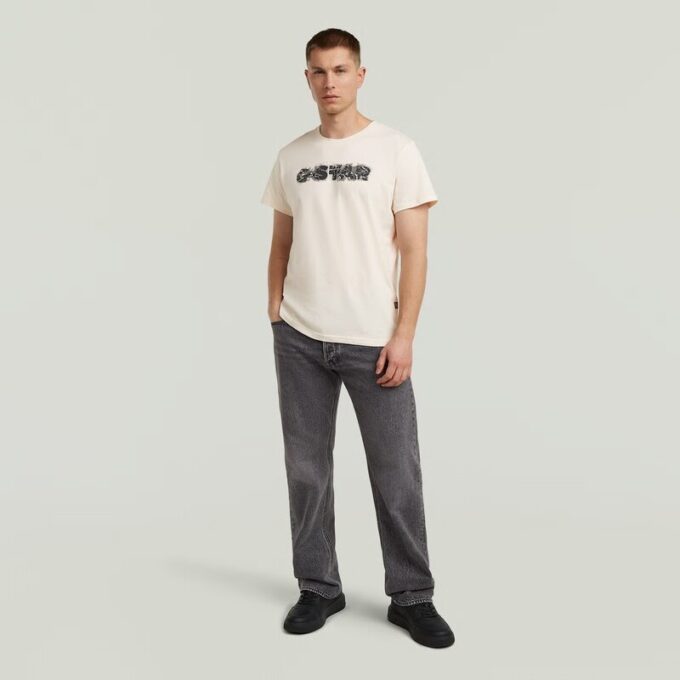 T-shirt met verweerd logo T-shirt met verweerd logo