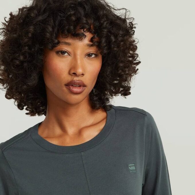T-shirt met voornaad T-shirt met voornaad